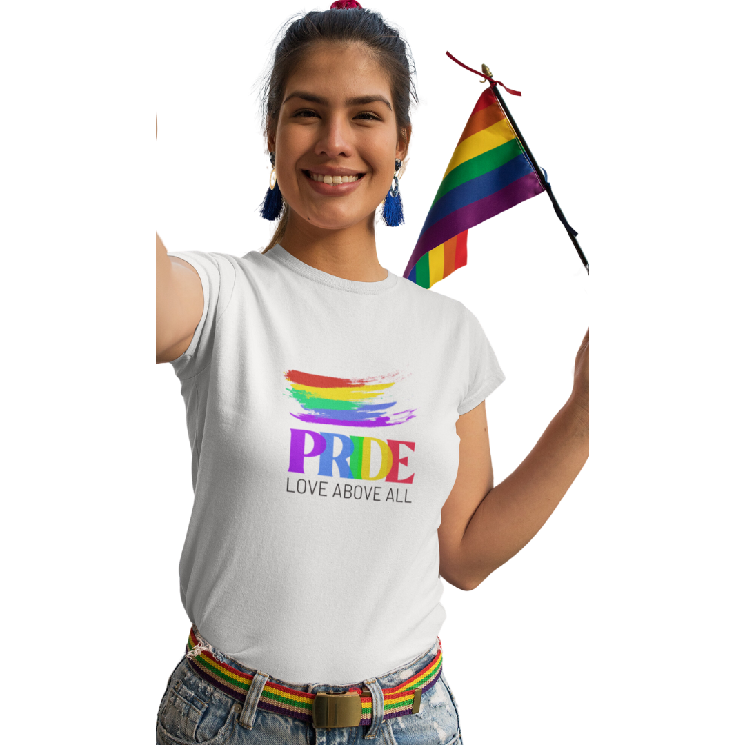 T-Shirt Feminina Pima LGBT - Pride: Love Above All - Imagem 5